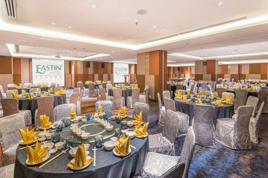 Eastin Hotel Penang Sungai Dua Bukit Стая снимка