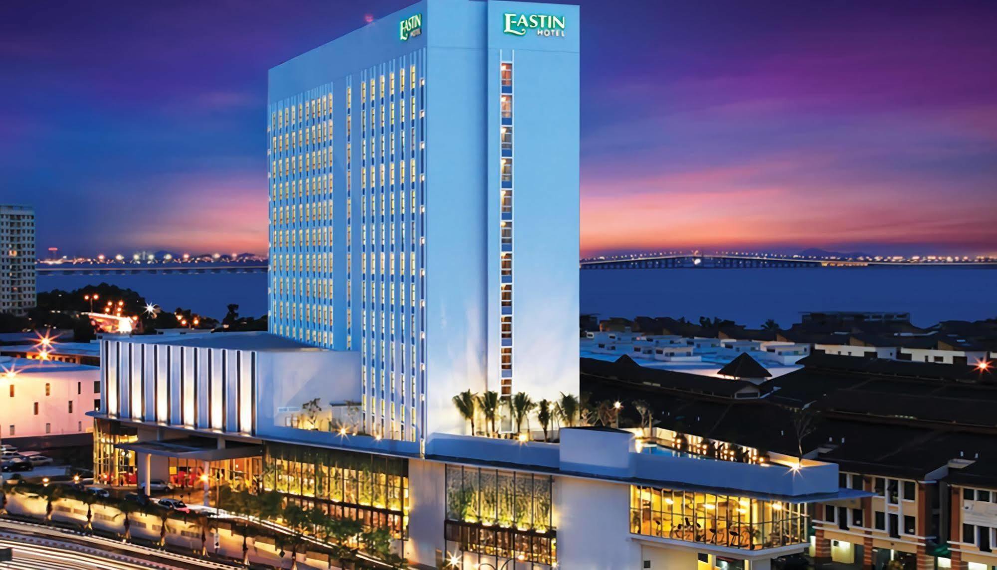 Eastin Hotel Penang Sungai Dua Bukit Екстериор снимка